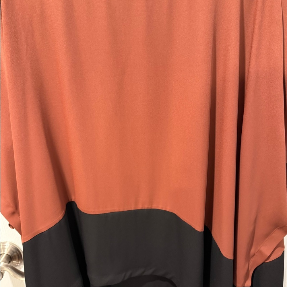 Chico’s Blouse- Two Tone - Picture 3 of 6